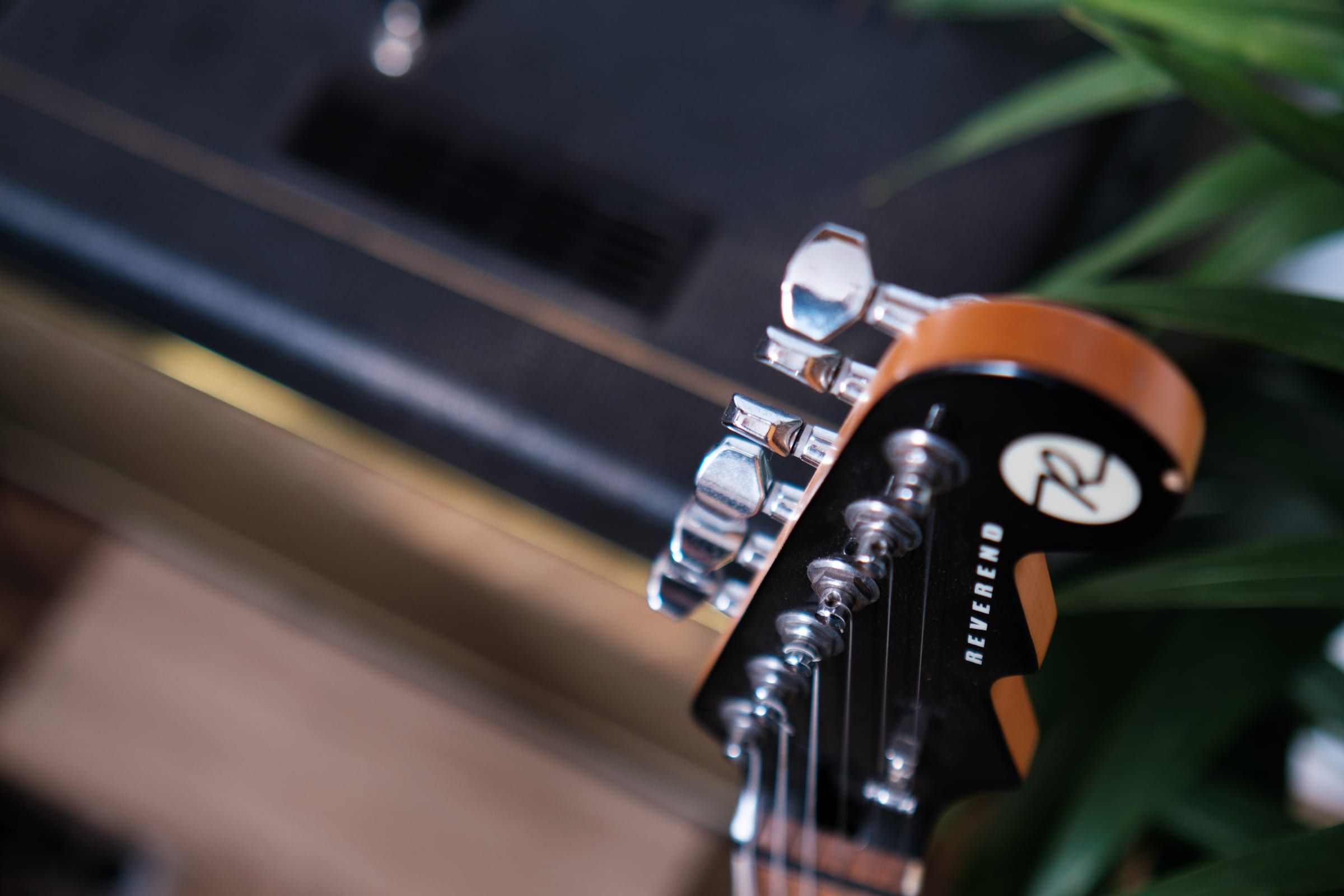 Tête de guitare Reverend au studio